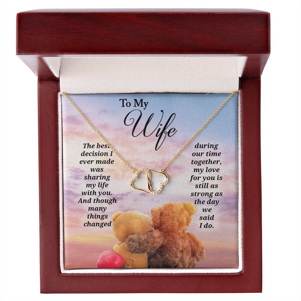 To My Wife - Everlasting Love Hearts Necklace  - Teddy Bears Card